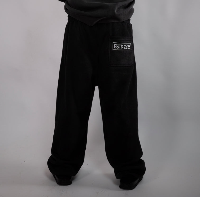 “Lazy” Sweats Black